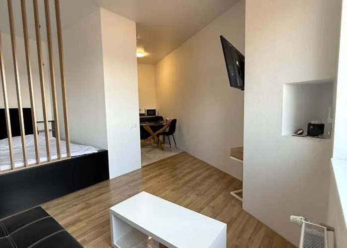 Aquamarine Bright Apartment Odesa